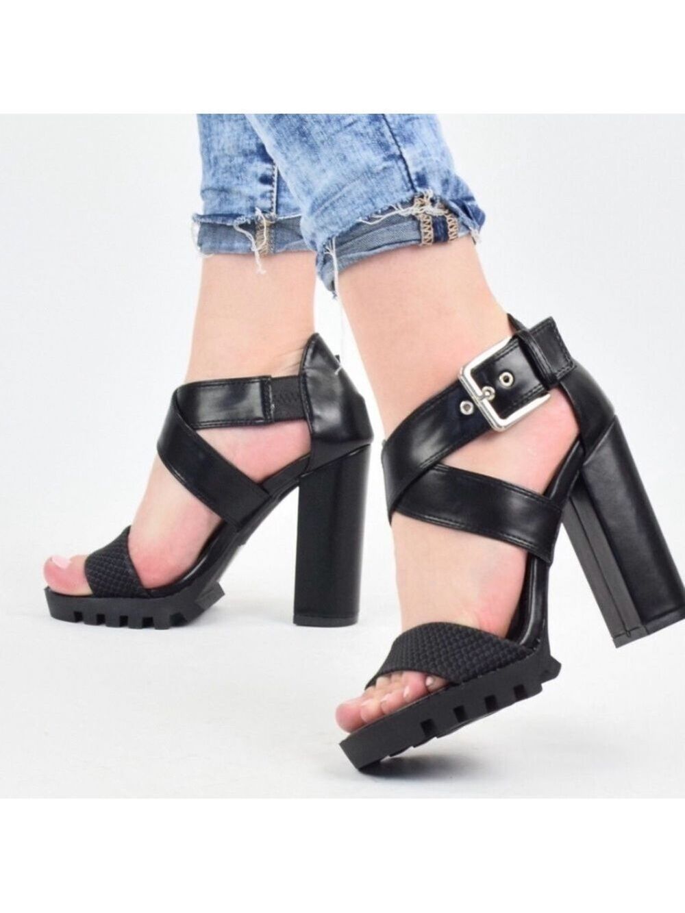 STRAPPY BLACK  PLATFORM HEEL PARTY SHOE, DATE NIGHT WOMENS SZ 8.5